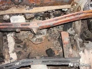 輕微開關(guān)柜故障會造成重大損失，請注意高壓電工