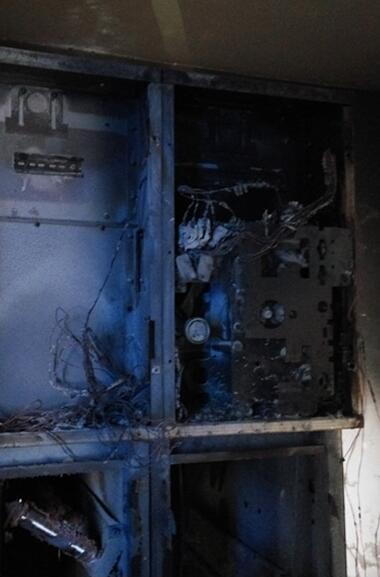 高壓開(kāi)關(guān)柜當(dāng)你長(zhǎng)時(shí)間處于潮濕環(huán)境中會(huì)發(fā)生什么？