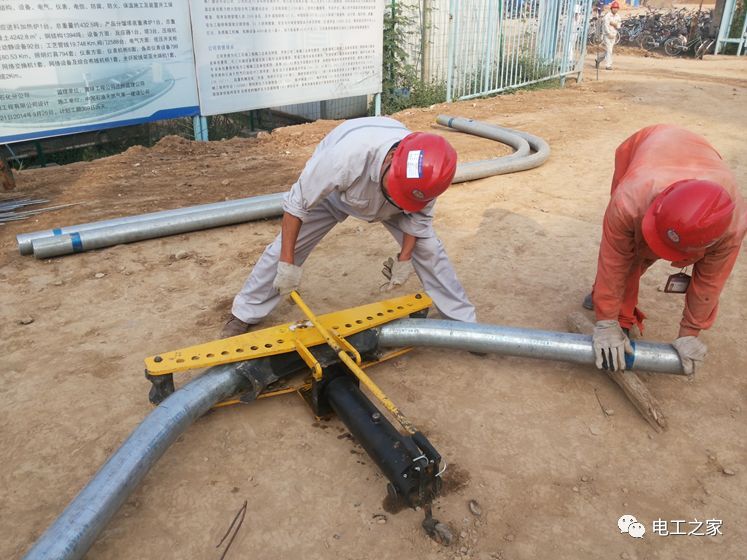 一條完成開關(guān)柜安裝，電纜橋架施工，電纜敷設(shè)及布線施工，照明配電箱施工