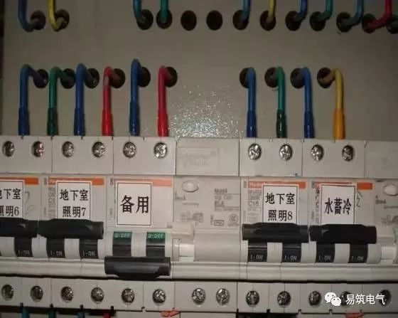 配電箱的布線和安裝的通用標(biāo)準(zhǔn)是什么？我們應(yīng)該注意哪些問題？圖片和文本的詳細(xì)說明