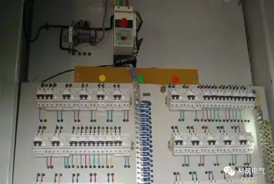 配電箱的布線和安裝的通用標(biāo)準(zhǔn)是什么？我們應(yīng)該注意哪些問題？圖片和文本的詳細(xì)說明