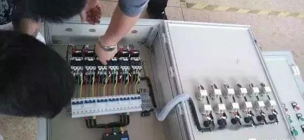 配電柜型號和內(nèi)部結(jié)構(gòu)分析，一篇文章就足夠了！