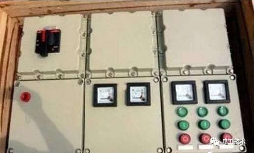 分析了配電箱的內(nèi)部結(jié)構(gòu)，誰能理解它？