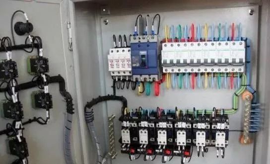 配電箱標準、接線方法、安裝方法和分類等。被詳細描述并且一次清楚。