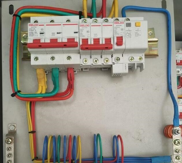 從入口線到配電箱的長度不夠嗎？我會教你三招。我能解決任何分歧。完美！