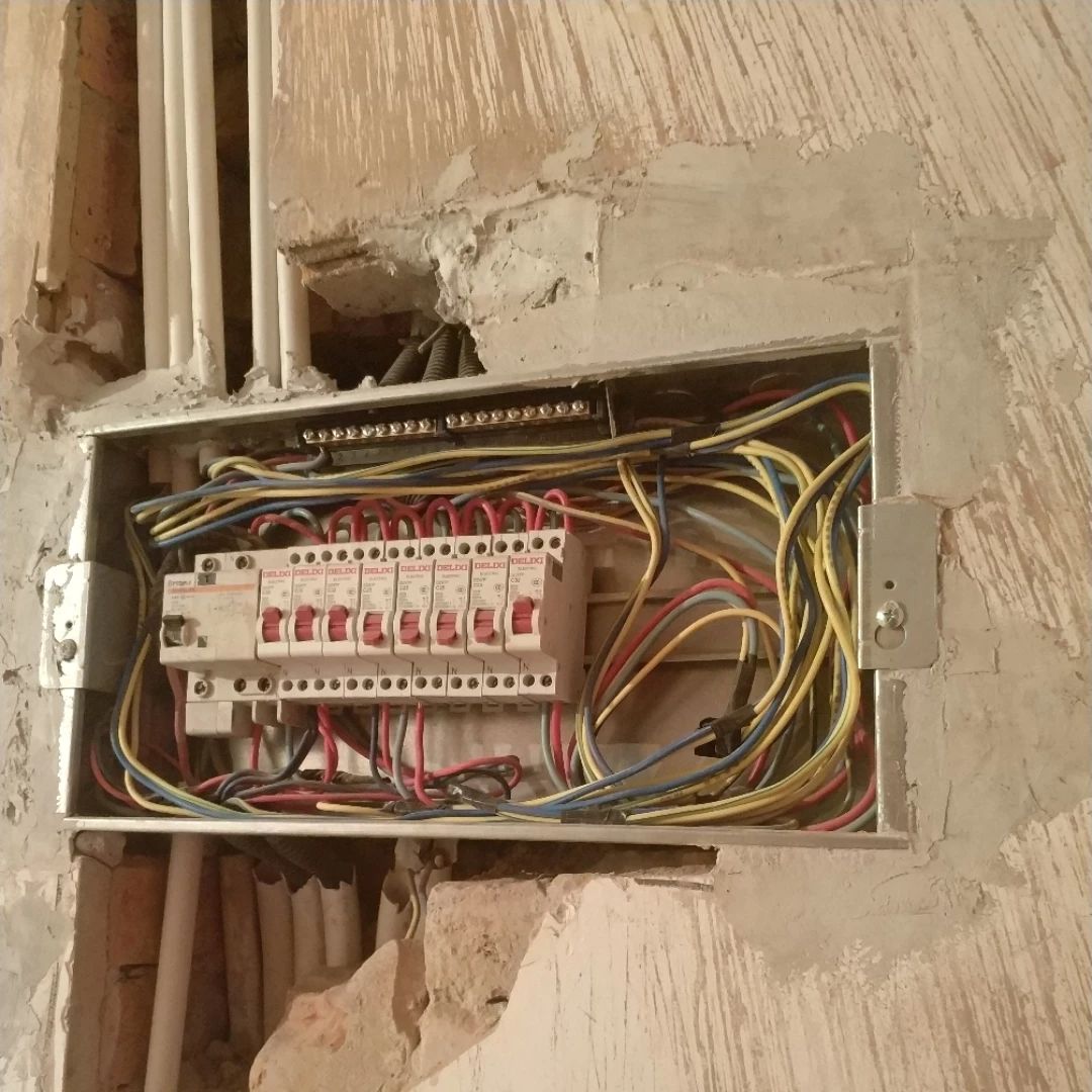 在安裝配電箱之前，我應(yīng)該注意什么？這個細(xì)節(jié)不能馬虎！