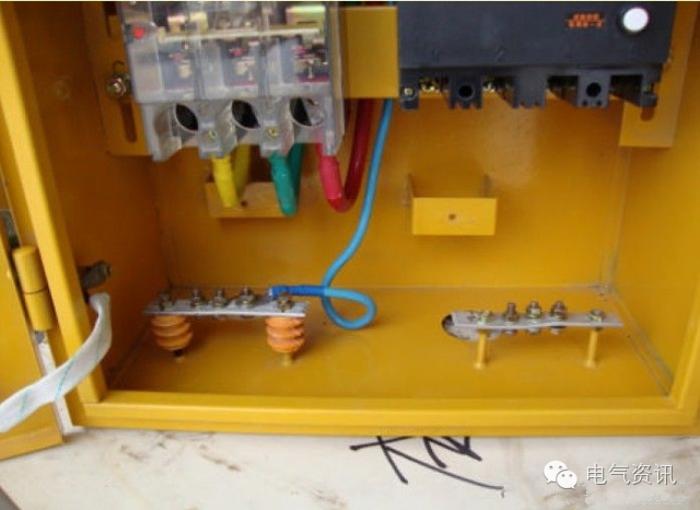 三級配電、二級漏電保護等。配電箱和施工要求(視頻附后)